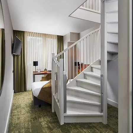 Boutique First Hotel 4*