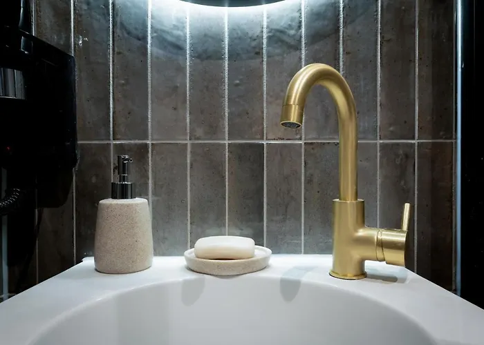 Boutique First Hága